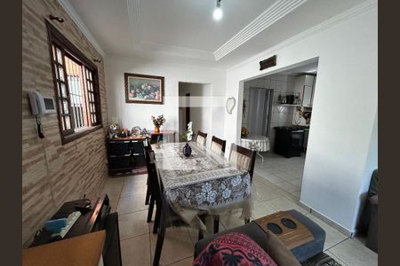 Sala de casa para alugar com 4 quartos, 90m² em Vila Rosália, Guarulhos