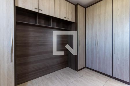 Quarto 1 de apartamento para alugar com 2 quartos, 46m² em Itaquera, São Paulo