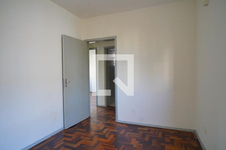 Quarto 1 de apartamento à venda com 3 quartos, 70m² em Santo Antônio, Porto Alegre