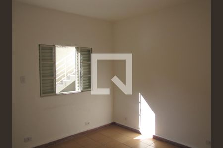 Quarto de casa para alugar com 1 quarto, 40m² em Jardim Santa Maria, São Paulo