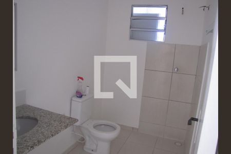 Banheiro de casa para alugar com 1 quarto, 40m² em Jardim Santa Maria, São Paulo