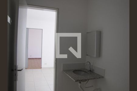 Banheiro de casa para alugar com 1 quarto, 40m² em Jardim Santa Maria, São Paulo