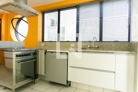 Apartamento à venda com 256m², 4 quartos e 4 vagas Apartamento à venda com 256m², 4 quartos e 4 vagasCozinha