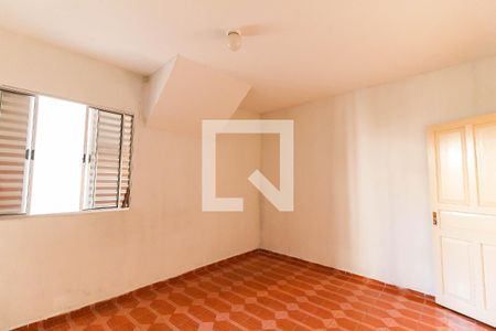 Quarto 1 de casa para alugar com 2 quartos, 85m² em Vila Canero, São Paulo