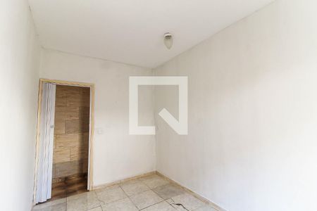 Quarto 2 de casa para alugar com 2 quartos, 85m² em Vila Canero, São Paulo