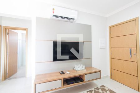 Sala de apartamento para alugar com 2 quartos, 65m² em Tibery, Uberlândia