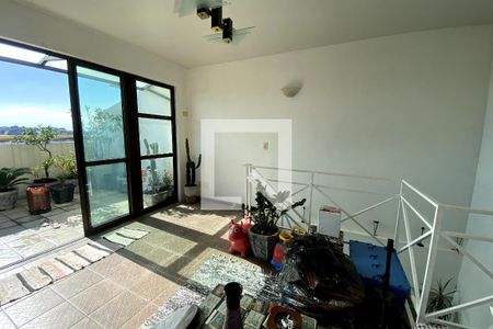 Apartamento para alugar com 250m², 3 quartos e 3 vagas Apartamento para alugar com 250m², 3 quartos e 3 vagasSala 2