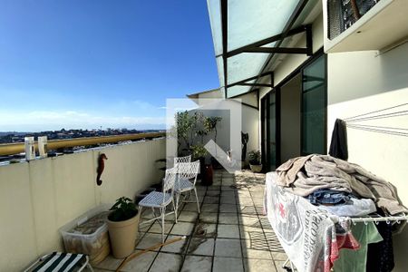 Apartamento para alugar com 250m², 3 quartos e 3 vagas Apartamento para alugar com 250m², 3 quartos e 3 vagasÁrea de lazer