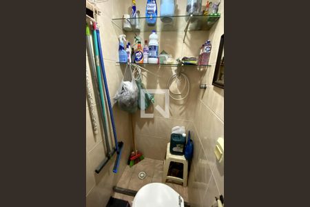 Apartamento para alugar com 250m², 3 quartos e 3 vagas Apartamento para alugar com 250m², 3 quartos e 3 vagasBanheiro de serviço