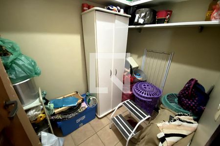 Apartamento para alugar com 250m², 3 quartos e 3 vagas Apartamento para alugar com 250m², 3 quartos e 3 vagasQuarto de Serviço