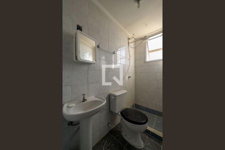 Banheiro de apartamento para alugar com 1 quarto, 42m² em Cascata, Porto Alegre