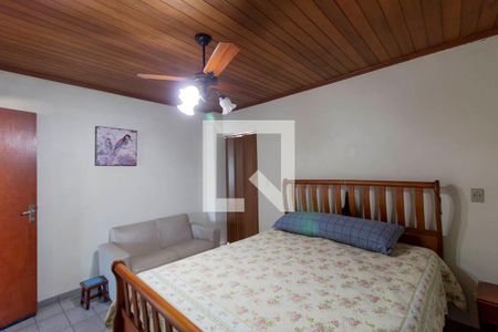 Suíte de casa à venda com 3 quartos, 225m² em Vila Pierina, São Paulo