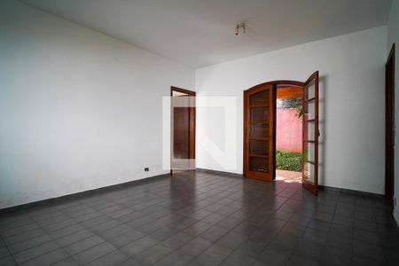 Sala de casa para alugar com 3 quartos, 750m² em Jardim Astro, Sorocaba