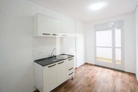 Sala/Cozinha de apartamento para alugar com 1 quarto, 33m² em Santo Amaro, São Paulo