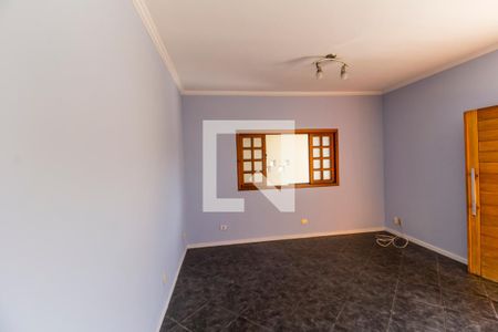 Sala de TV de casa à venda com 3 quartos, 251m² em Nova Aldeinha, Barueri