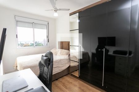 Suíte  de apartamento à venda com 2 quartos, 52m² em São Sebastião, Porto Alegre