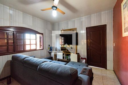 Sala de casa à venda com 4 quartos, 321m² em Estância Velha, Canoas