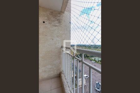 Varanda da sala  de apartamento para alugar com 3 quartos, 57m² em Igara, Canoas