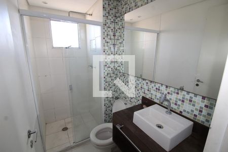 Banheiro de apartamento para alugar com 2 quartos, 55m² em Jardim Independência, São Paulo