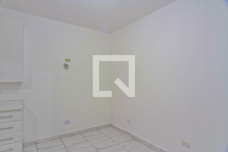 Kitnet de casa para alugar com 1 quarto, 20m² em Vila Romero, São Paulo