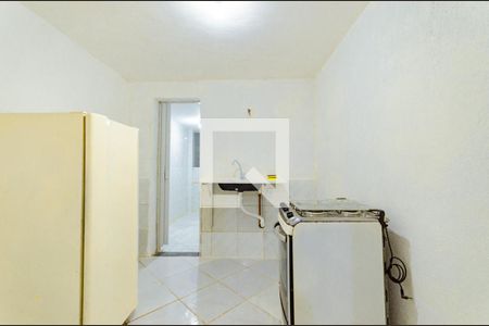 Cozinha de apartamento para alugar com 1 quarto, 26m² em Pituaçu, Salvador