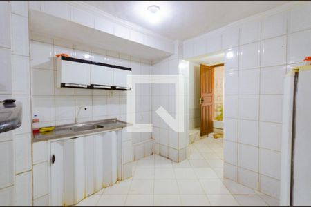 Cozinha de apartamento para alugar com 1 quarto, 55m² em Pituaçu, Salvador