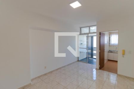 Salas de apartamento para alugar com 1 quarto, 60m² em Vila Itapura, Campinas