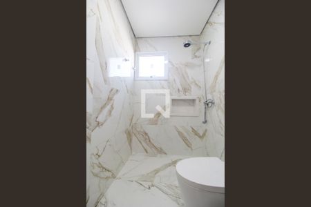 Casa de condomínio à venda com 280m², 3 quartos e 2 vagas Casa de condomínio à venda com 280m², 3 quartos e 2 vagasBanheiro