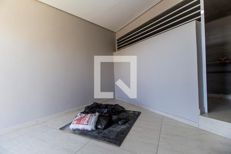 Casa de condomínio à venda com 280m², 3 quartos e 2 vagas Casa de condomínio à venda com 280m², 3 quartos e 2 vagasSala