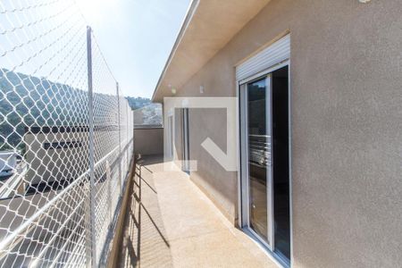 Casa de condomínio à venda com 280m², 3 quartos e 2 vagas Casa de condomínio à venda com 280m², 3 quartos e 2 vagasVaranda