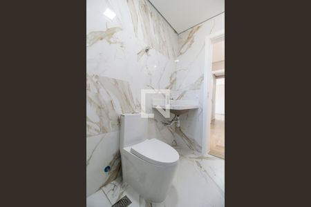 Casa de condomínio à venda com 280m², 3 quartos e 2 vagas Casa de condomínio à venda com 280m², 3 quartos e 2 vagasBanheiro