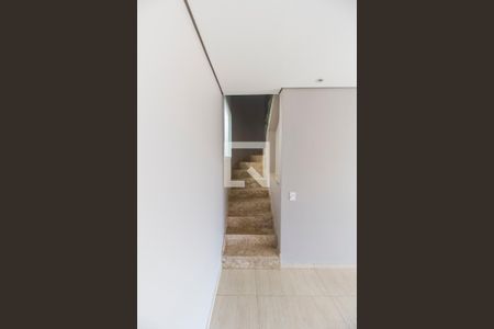 Casa de condomínio à venda com 280m², 3 quartos e 2 vagas Casa de condomínio à venda com 280m², 3 quartos e 2 vagasCorredor