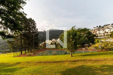 Casa de condomínio à venda com 280m², 3 quartos e 2 vagas Casa de condomínio à venda com 280m², 3 quartos e 2 vagasQuadra Esportiva