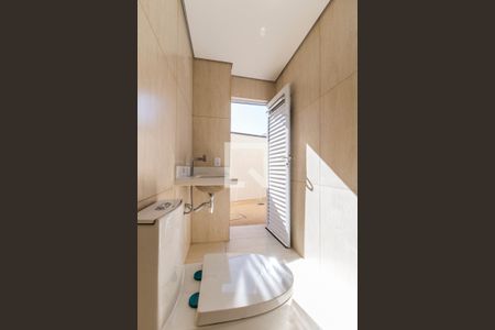 Casa de condomínio à venda com 280m², 3 quartos e 2 vagas Casa de condomínio à venda com 280m², 3 quartos e 2 vagasBanheiro