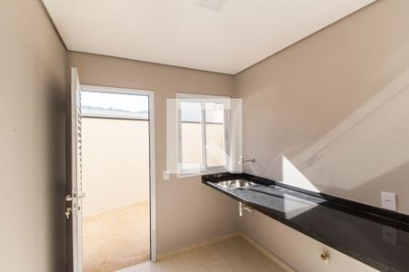 Casa de condomínio à venda com 280m², 3 quartos e 2 vagas Casa de condomínio à venda com 280m², 3 quartos e 2 vagasÁrea de Serviço