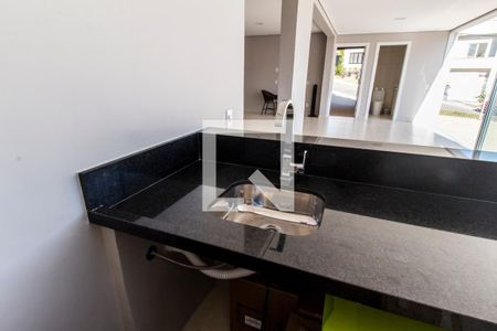 Casa de condomínio à venda com 280m², 3 quartos e 2 vagas Casa de condomínio à venda com 280m², 3 quartos e 2 vagasVaranda gourmet