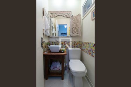 Lavabo de casa à venda com 3 quartos, 275m² em Espírito Santo, Porto Alegre
