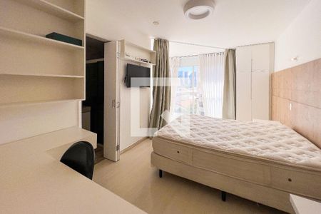 Suite de apartamento à venda com 1 quarto, 65m² em Vila Nova Conceição, São Paulo