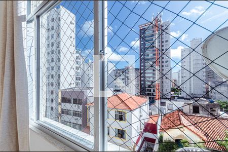 Vista Quarto 1 de apartamento para alugar com 2 quartos, 76m² em Barra, Salvador