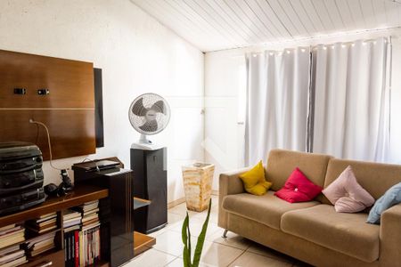 Sala 3 de casa à venda com 6 quartos, 250m² em Bom Jesus, Contagem