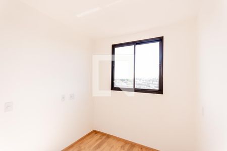 Quarto 2 de apartamento para alugar com 2 quartos, 40m² em Santa Maria, Santo André