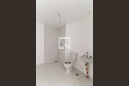 Banheiro de kitnet/studio para alugar com 1 quarto, 27m² em Belenzinho, São Paulo
