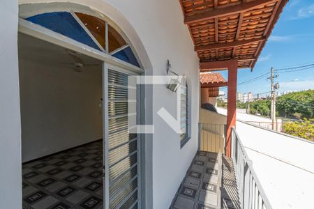 Varanda Sala de Estar/Jantar de casa à venda com 3 quartos, 203m² em Jardim Madalena, Campinas