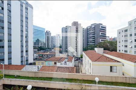 Vista da Sala de apartamento para alugar com 2 quartos, 38m² em Vila Guarani, São Paulo