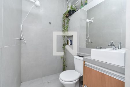 Banheiro de kitnet/studio para alugar com 1 quarto, 32m² em Centro, São Paulo