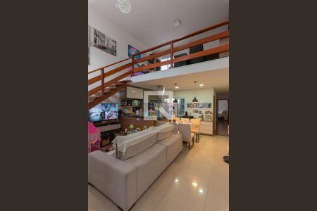 Casa à venda com 125m², 2 quartos e 1 vagaSala