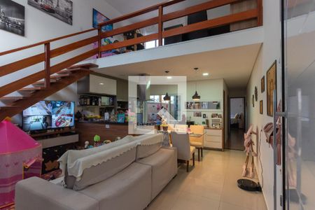 Casa à venda com 125m², 2 quartos e 1 vagaSala