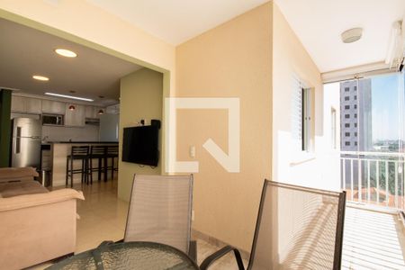 Sacada da Sala de apartamento para alugar com 3 quartos, 69m² em Presidente Altino, Osasco