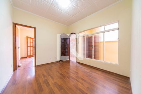 Sala de casa à venda com 2 quartos, 129m² em Vila Pinheirinho, Santo André
