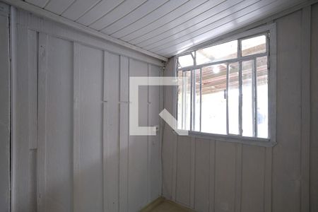 Quarto 1 de casa para alugar com 2 quartos, 41m² em Cidade Industrial, Curitiba